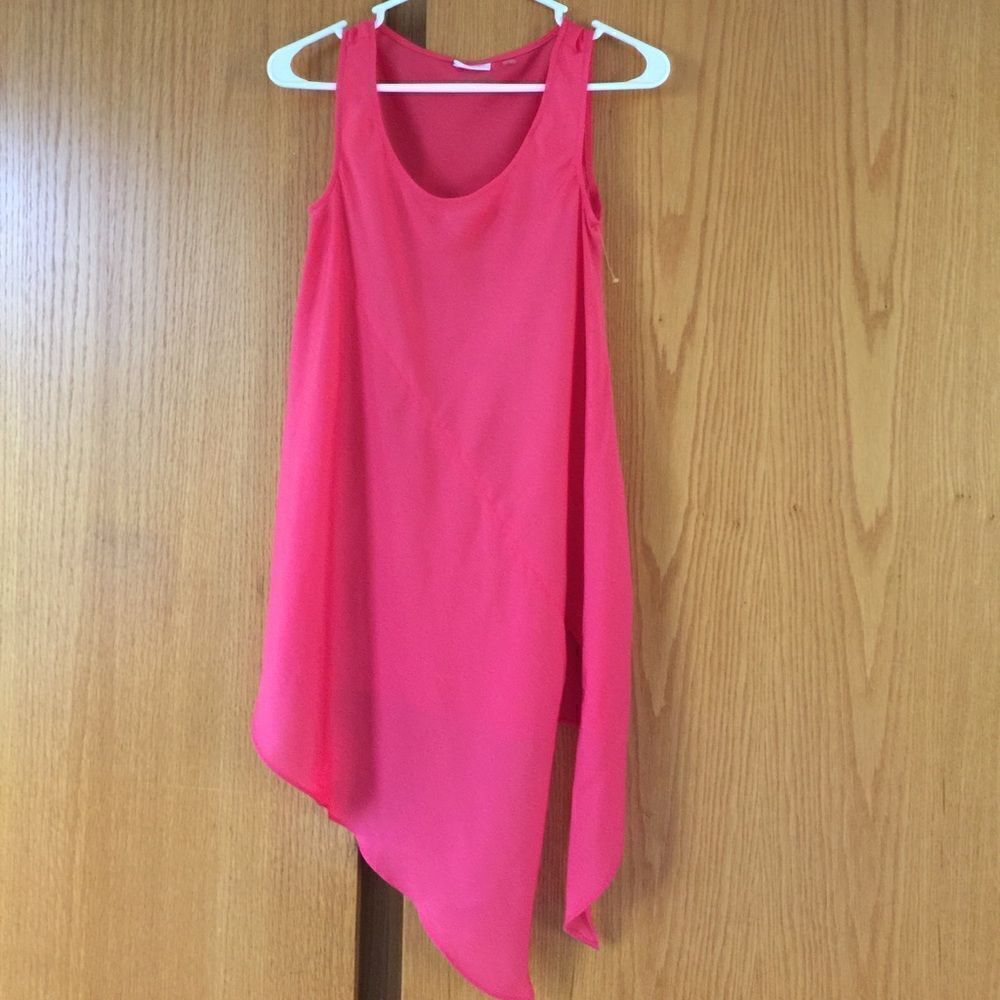 DKNYC dk coral silky long tank; hemline detail XS